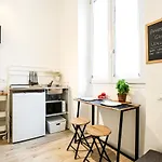 Giotto Studio Flat