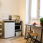 Giotto Studio Flat